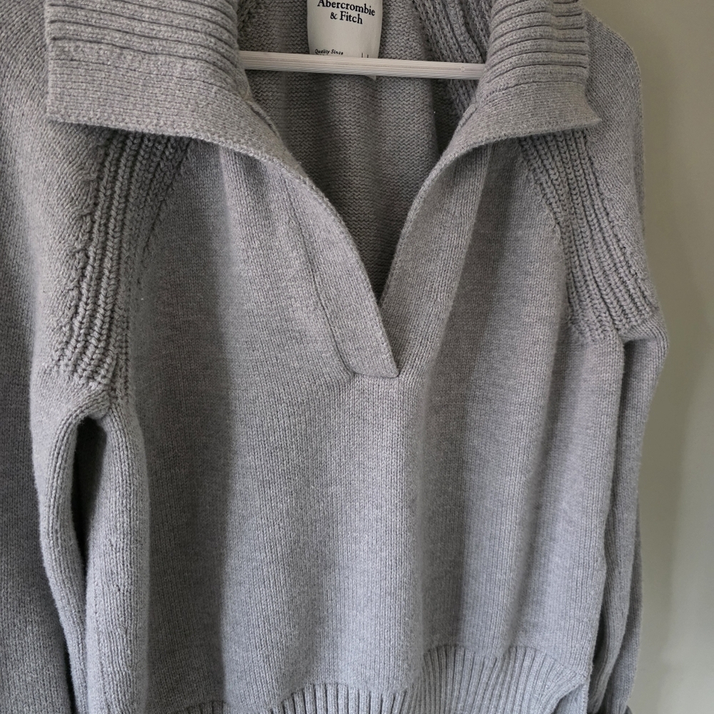 Abercrombie & Fitch L Modern Contemporary Elevated Loungewear Knit Polo Sweater - Picture 8 of 14